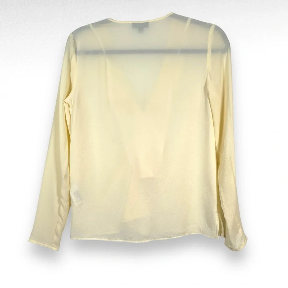 Topshop Blouse Size Xs Cream Vneck Office Minimalist Business Neutral Oldmoney - Picture 6 of 9